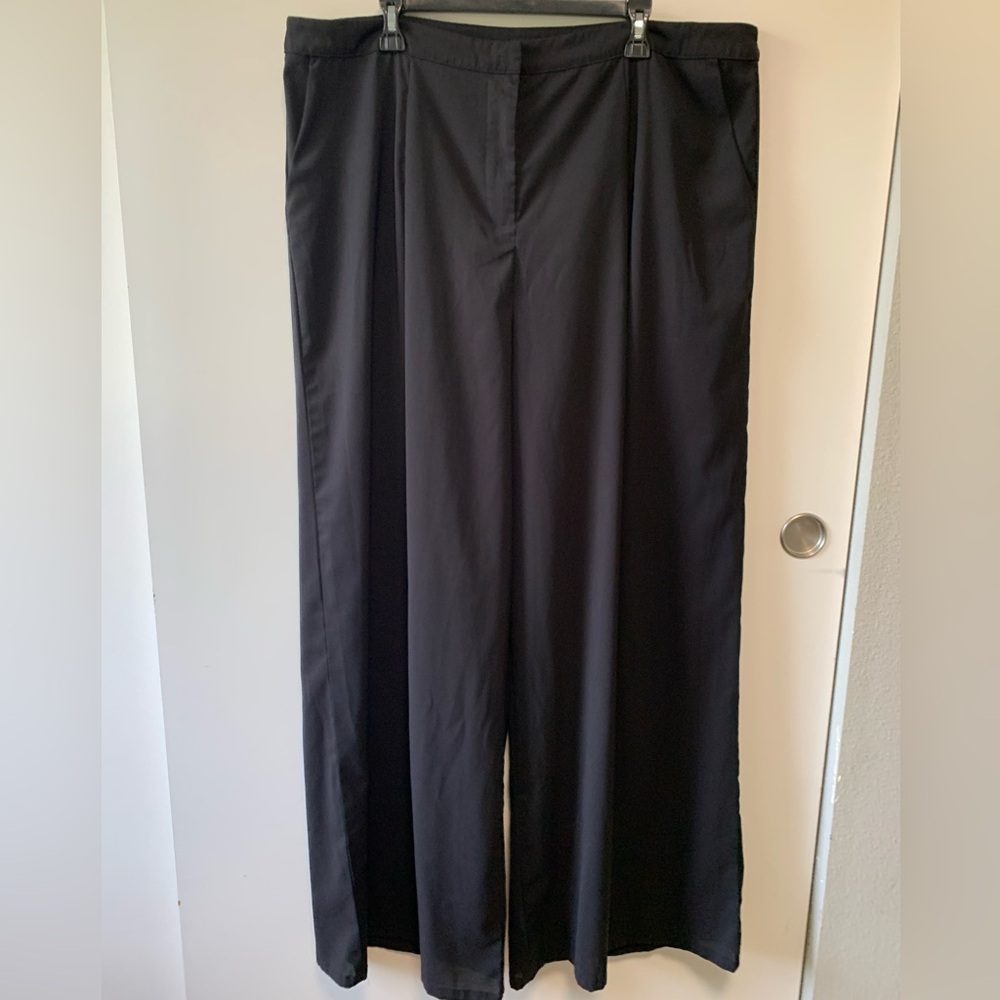 🎄SALE🌲Size 18 Xtra Wide Leg Dress Pants